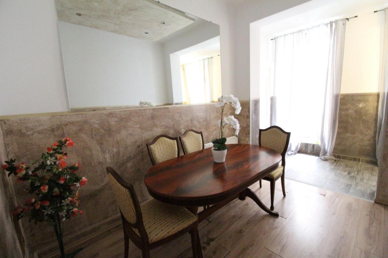 Apartment Premium Triple Rf *